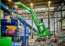 Manipulátory s materiálem Sennebogen 818M E 