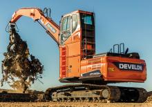 Manipulátory s materiálem Develon DX225MH-5