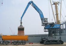 Manipulátory s materiálem Terex-Fuchs RHL860