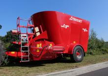Míchačky krmiv Trioliet Solomix 2 2400-VLL-S
