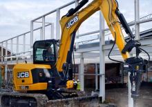 Pásová rypadla JCB 85Z-2