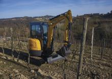 Minirypadla New Holland E26C