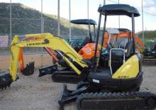 Minirypadla New Holland SK 25 SR 2