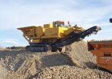 Mobilní čelisťové drtiče Komatsu BR210JG-1