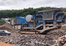 Mobilní čelisťové drtiče Sandvik Rock Processing Crawlmaster CM 1208