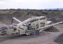 Mobilní čelisťové drtiče Metso Lokotrack LT 400 HPF
