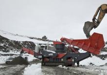 Mobilní čelisťové drtiče Sandvik QH 440