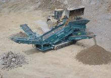Mobilní třídiče Powerscreen Warrior 1800