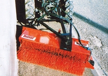Montované zametače Bugnot B.A.S. 120