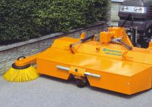 Montované zametače Wiedenmann CombiClean 2602