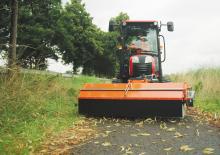 Montované zametače Bema Kommunal Dual 1250