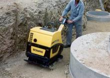 Reverzní vibrační desky Bomag BPR 65/70 D