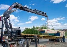 Nakládací jeřáby s pojezdem Hiab XS 322 E-4 DUO