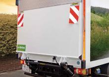 Nakládací plošiny MBB Palfinger MBB C 1000 E