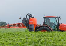 Nesené postřikovače Kubota XMS110