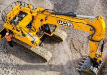Smykem řízené nakladače JCB 210X LC