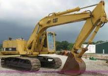 Pásová rypadla Caterpillar 235 D