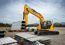 Pásová rypadla JCB 245XR