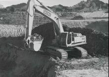 Pásová rypadla John Deere Construction 290D