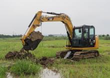 Pásová rypadla Caterpillar 30700
