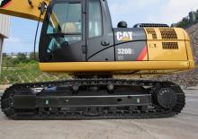 Pásová rypadla Caterpillar 320D2 GC (Tier 3)