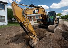Pásová rypadla Caterpillar 320E L
