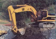 Pásová rypadla Caterpillar 320L