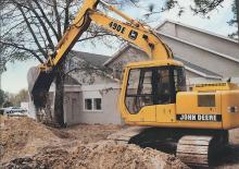 Pásová rypadla John Deere Construction 490E