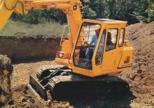 Pásová rypadla John Deere Construction 70D
