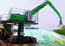 Pásová rypadla Sennebogen 825 R