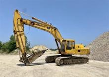 Pásová rypadla John Deere Construction 892D