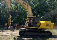 Pásová rypadla John Deere Construction 892E