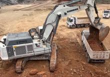 Pásová rypadla Liebherr 984 