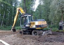 Pásová rypadla Unex DH 12.1 R