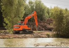 Pásová rypadla Doosan DX140LC-5