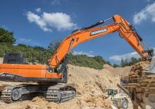 Pásová rypadla Doosan DX420LC-7