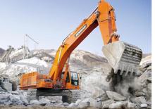 Pásová rypadla Doosan DX700LC