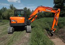 Pásová rypadla Doosan DX85R-3