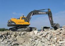 Pásová rypadla Volvo EC240CL