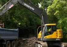 Pásová rypadla Volvo ECR235CL