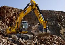 Pásová rypadla JCB JS 260 LC