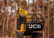 Pásová rypadla JCB JS220F