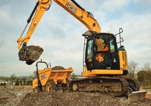 Pásová rypadla JCB JZ 140 L TAB