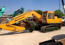 Pásová rypadla Komatsu PC200-2