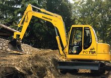 Pásová rypadla Komatsu PC75-1