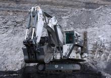 Pásová rypadla Liebherr R 9400