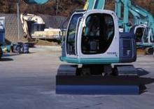 Pásová rypadla Kobelco SK 115 SR