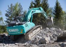 Pásová rypadla Kobelco SK 300 NLC 10