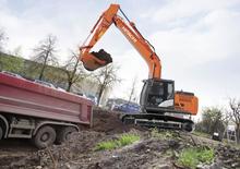 Pásová rypadla Hitachi ZX 180 LC-5