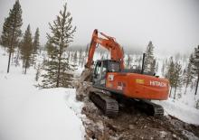 Pásová rypadla Hitachi ZX 250 LC-3